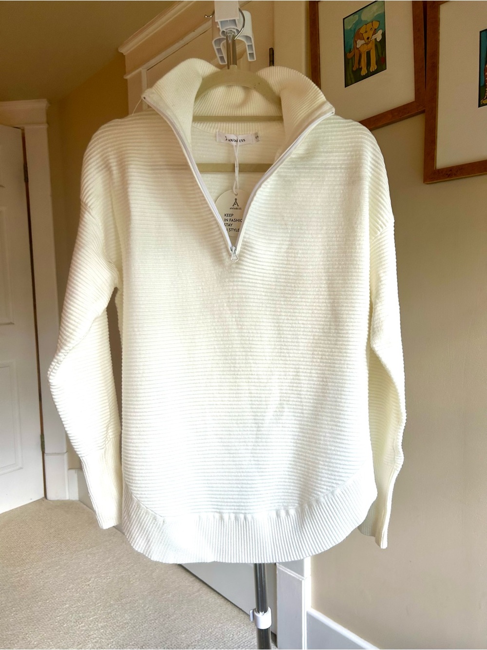 Women’s Ribbed Half-Zip Pullover Sweater in Cream. Size small NWT